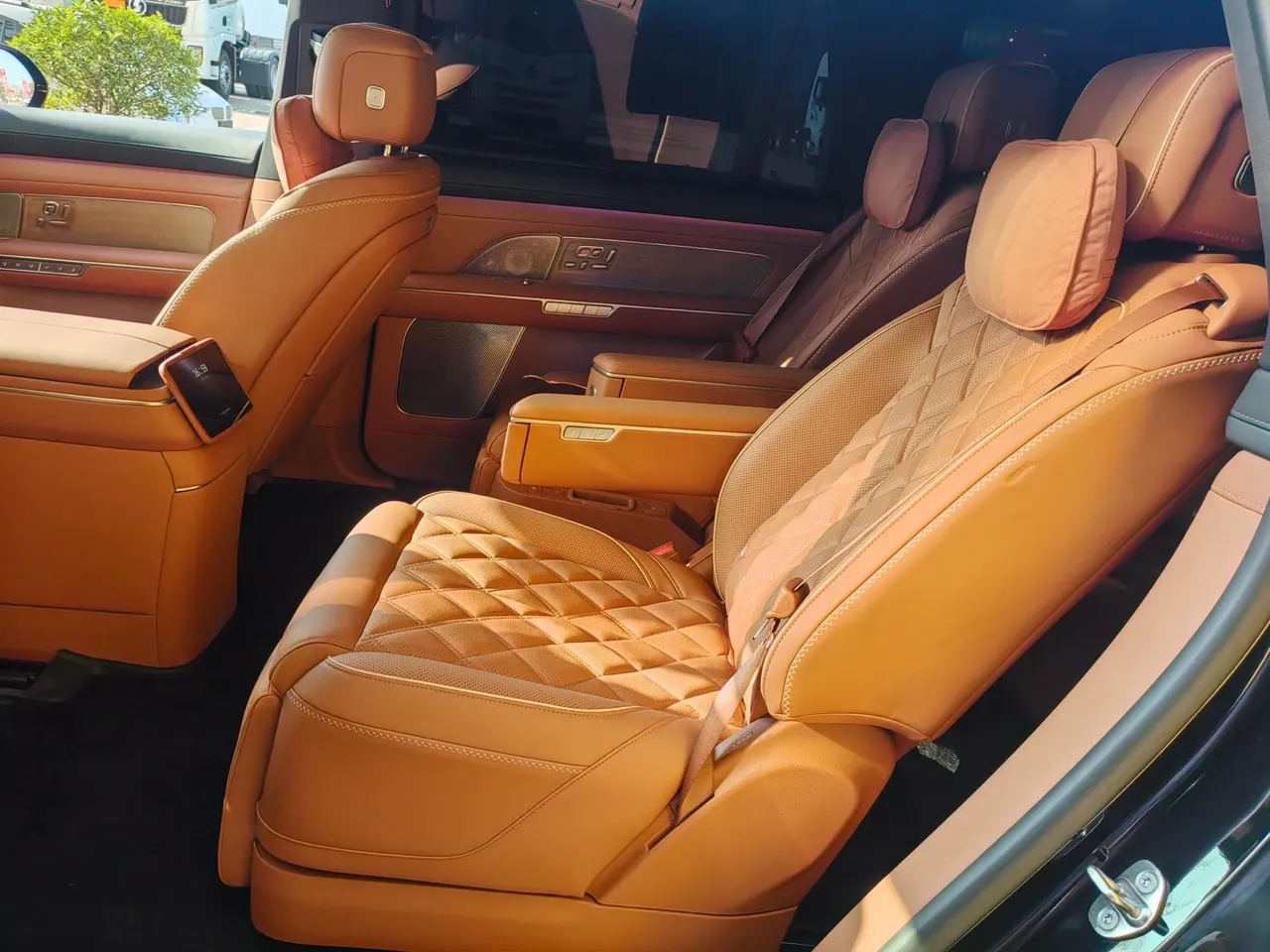 NIO 2026 ES8 6-seat Xuankin Special Edition Automatic Gear 3
