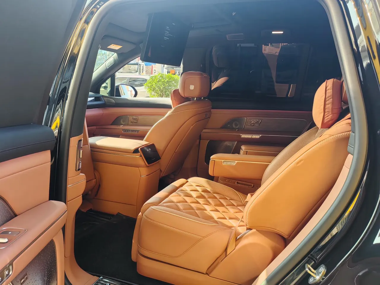 NIO 2026 ES8 6-seat Xuankin Special Edition Automatic Gear 9