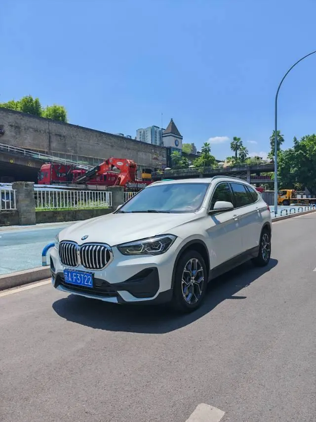 BMW 2021 X1 sDrive25Li 2.0T Leading Automatic Gear - View 1