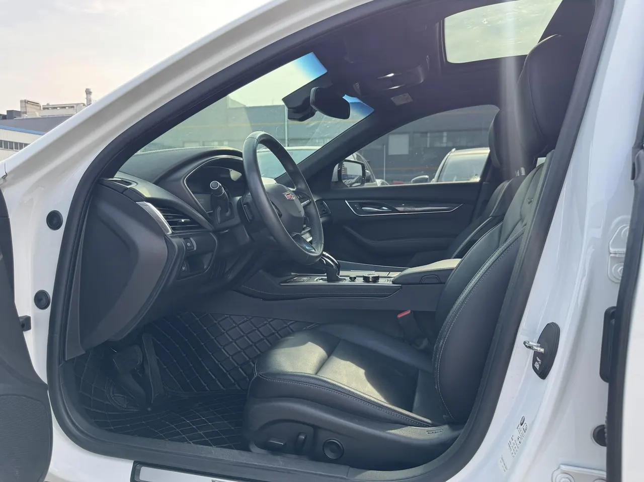 Cadillac 2022 CT5 2.0T 28T luxury automatic gear 7