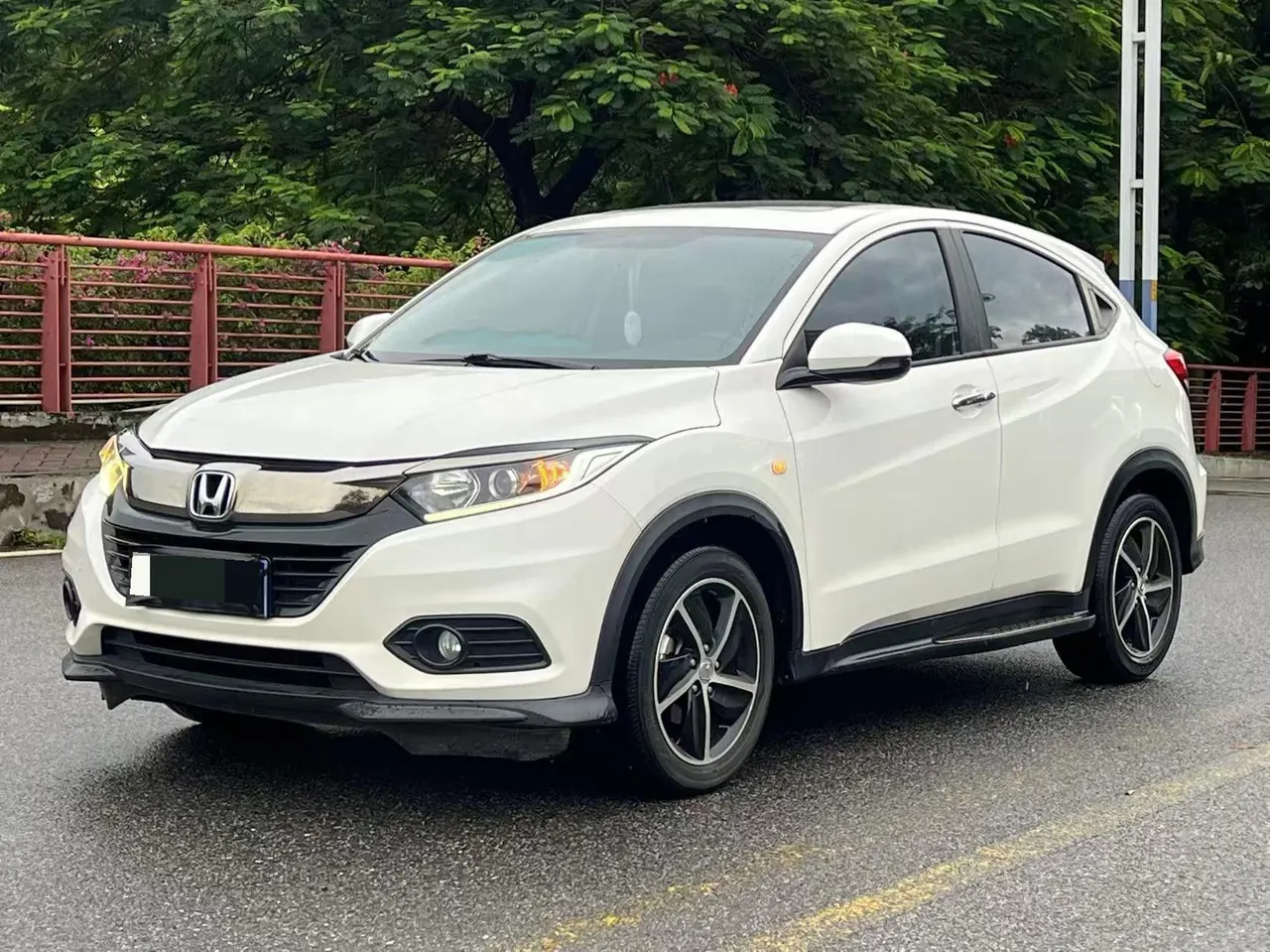 Открыть галерею: Honda 2022 Plantronics Intelligence 1.5 Stepless Elite Intelligence Edition Automatic Transmission