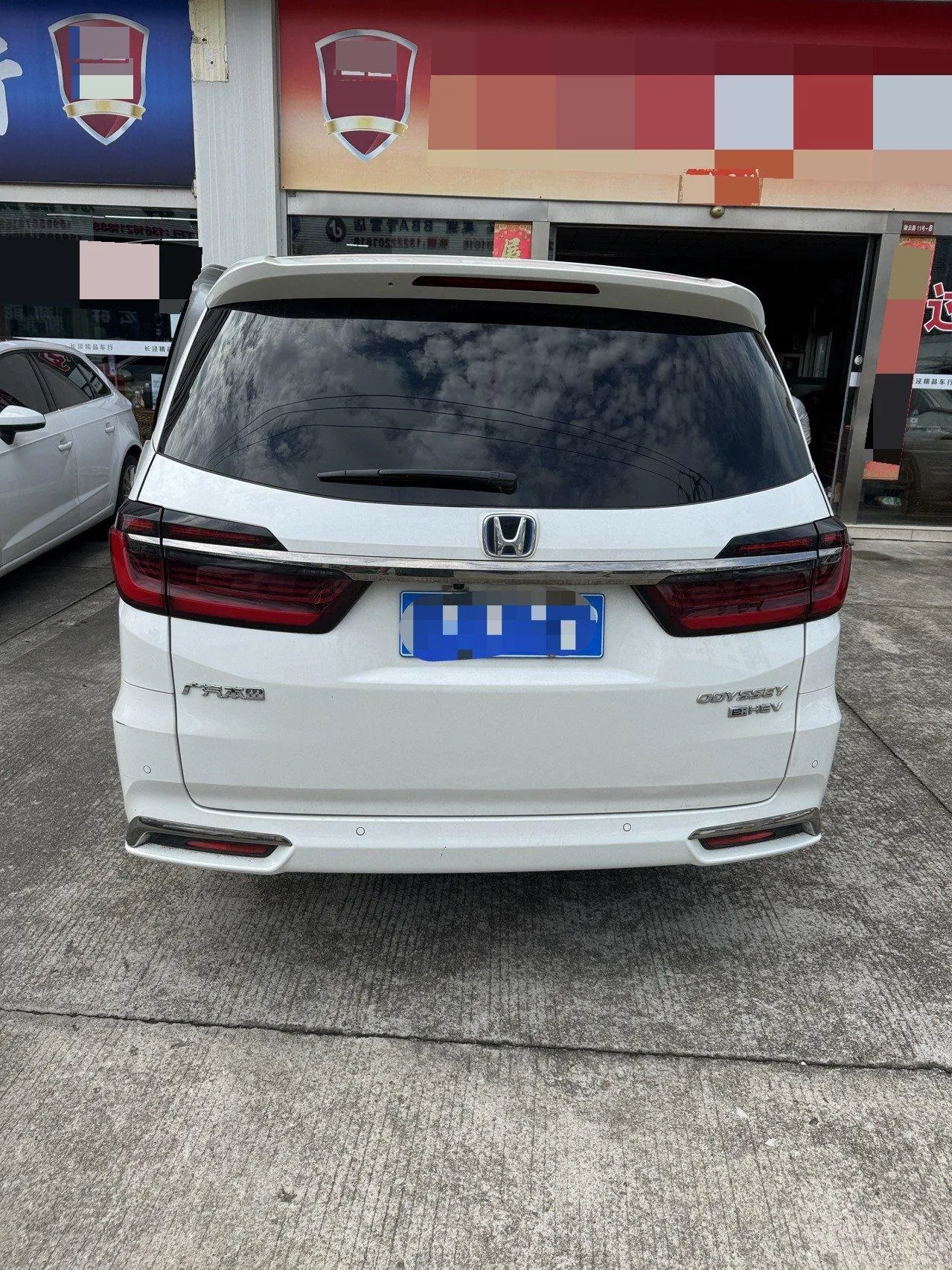 Honda 2021 Odyssey Hybrid 2.0 Stepless Sharp Premium Edition Automatic Gear 3