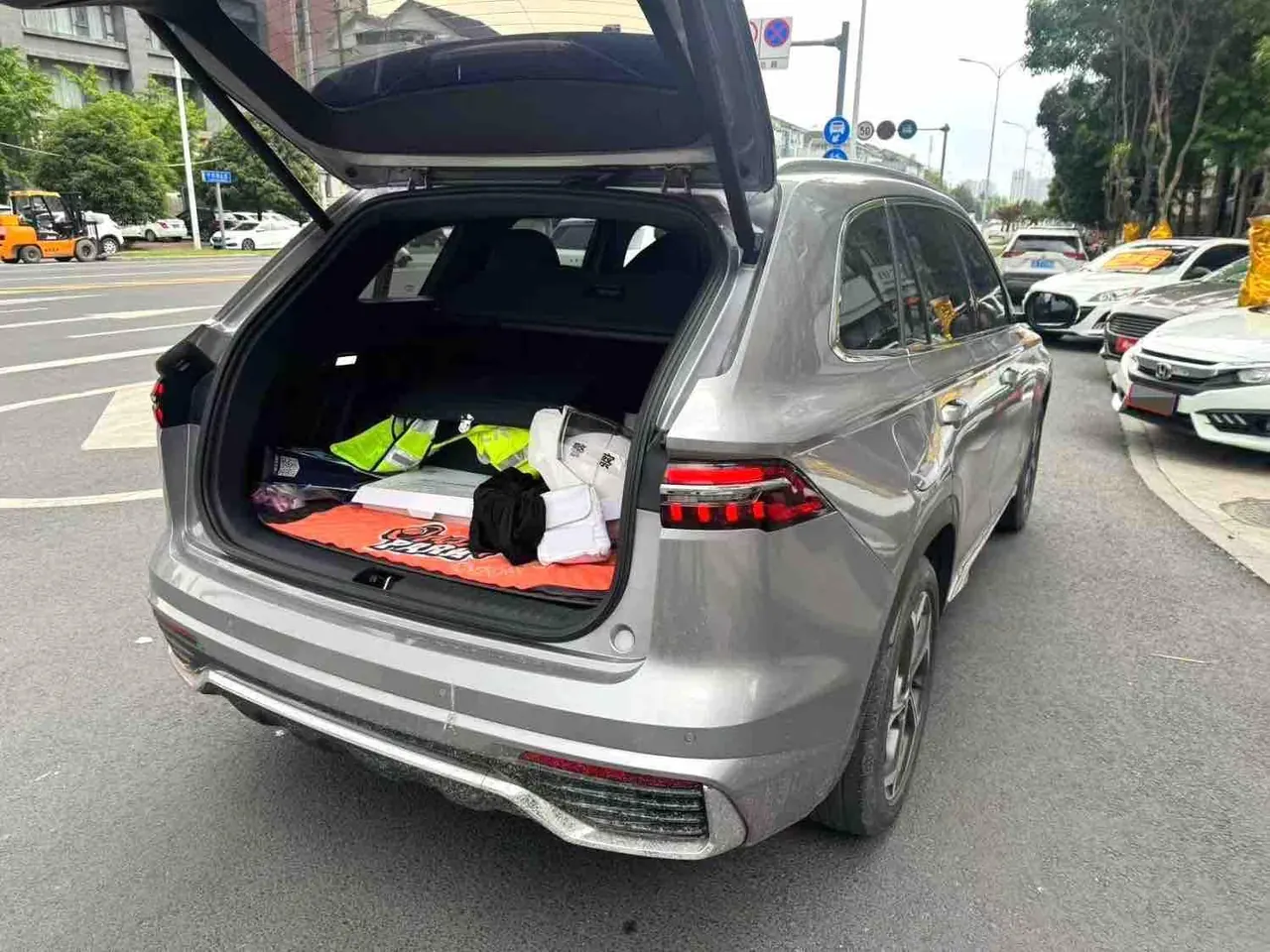 Geely 2024 XingyueL (Monjaro) 2.0TD High Power Two-Drive Enovate Edition Automatic Transmission 5