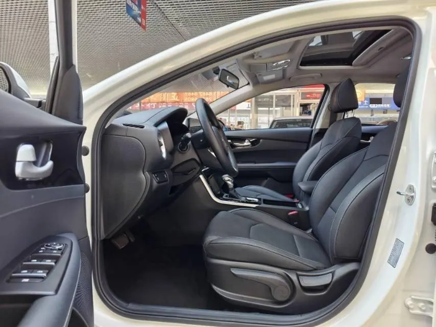 Kia 2021 K3 1.5 Stepless IVT Fashion Edition Automatic Gear 3