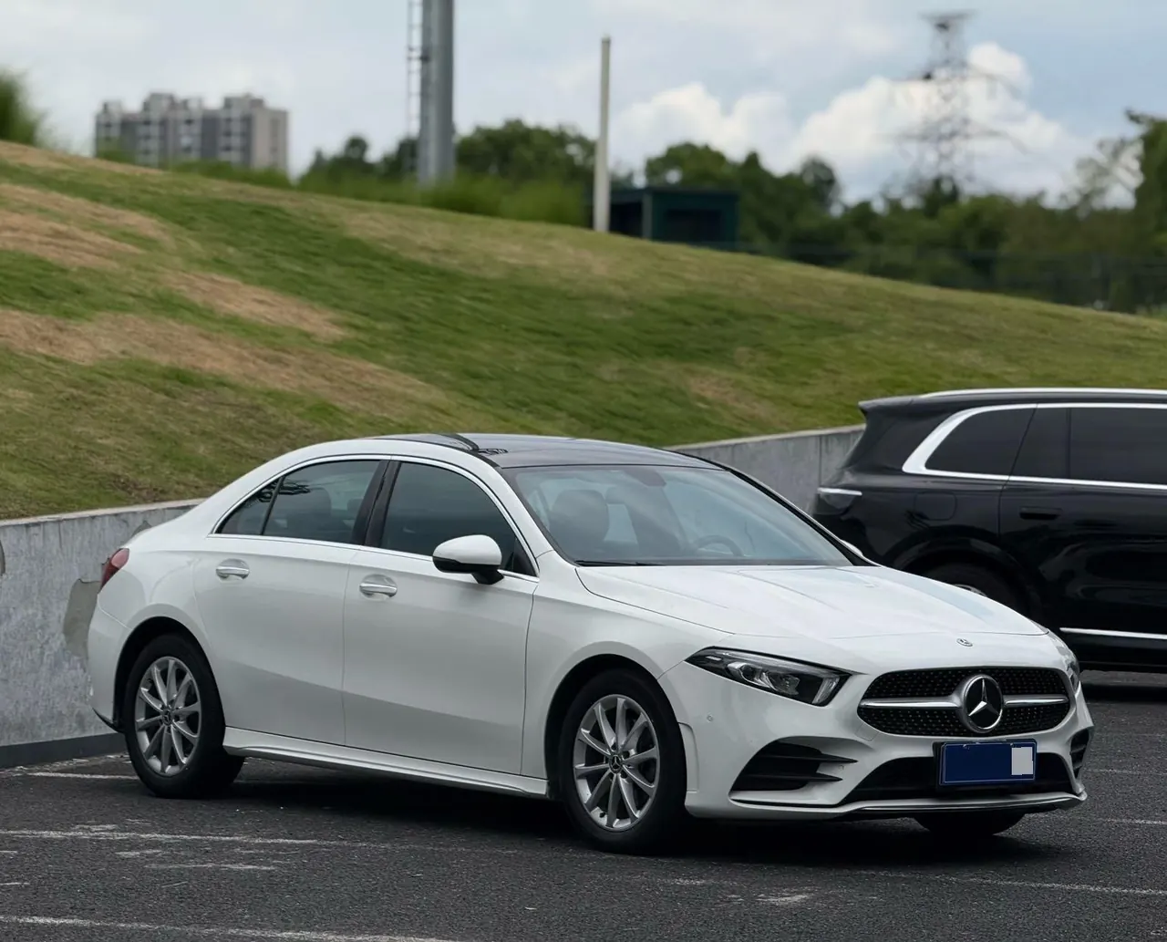 Mercedes Benz Class A 2021 A 200 L 1.3T Dynamic Automatic 3