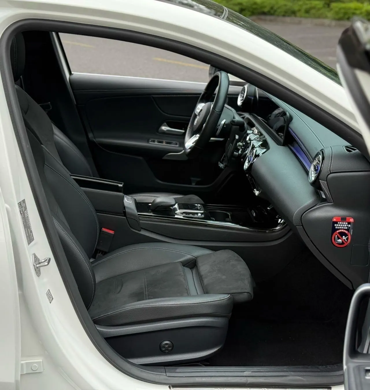Mercedes Benz Class A 2021 A 200 L 1.3T Dynamic Automatic 5
