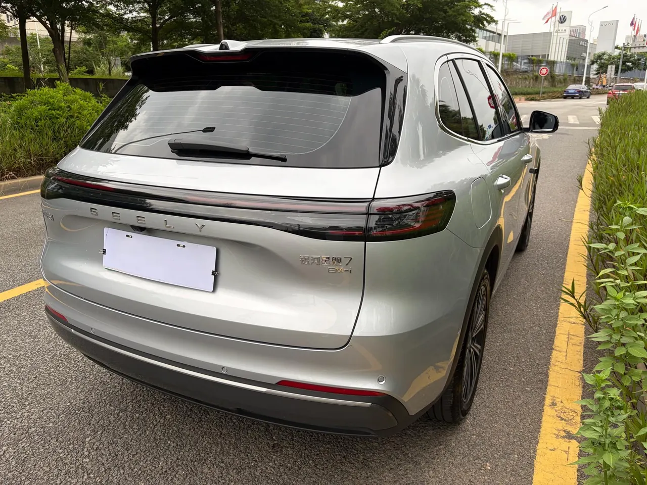 Geely Galaxy 2026 Starship 7 EM-i 1.5 135km Starship Edition Automatic Gear 14