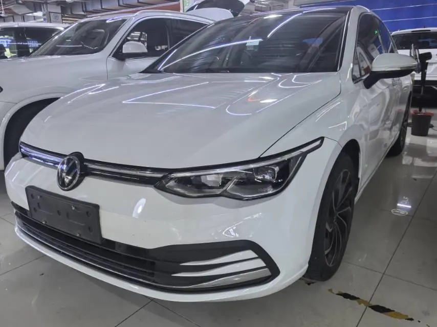 Volkswagen 2021 Golf 8 PRO 1.4TSI 280TSI Automatic - View 1