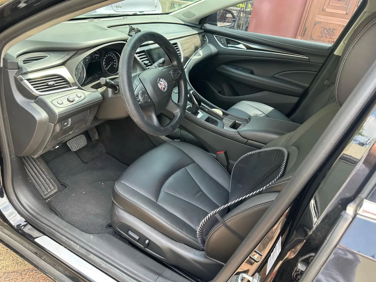 Buick 2021 LaCrosse 1.5T 552T Luxury Automatic Gear 3
