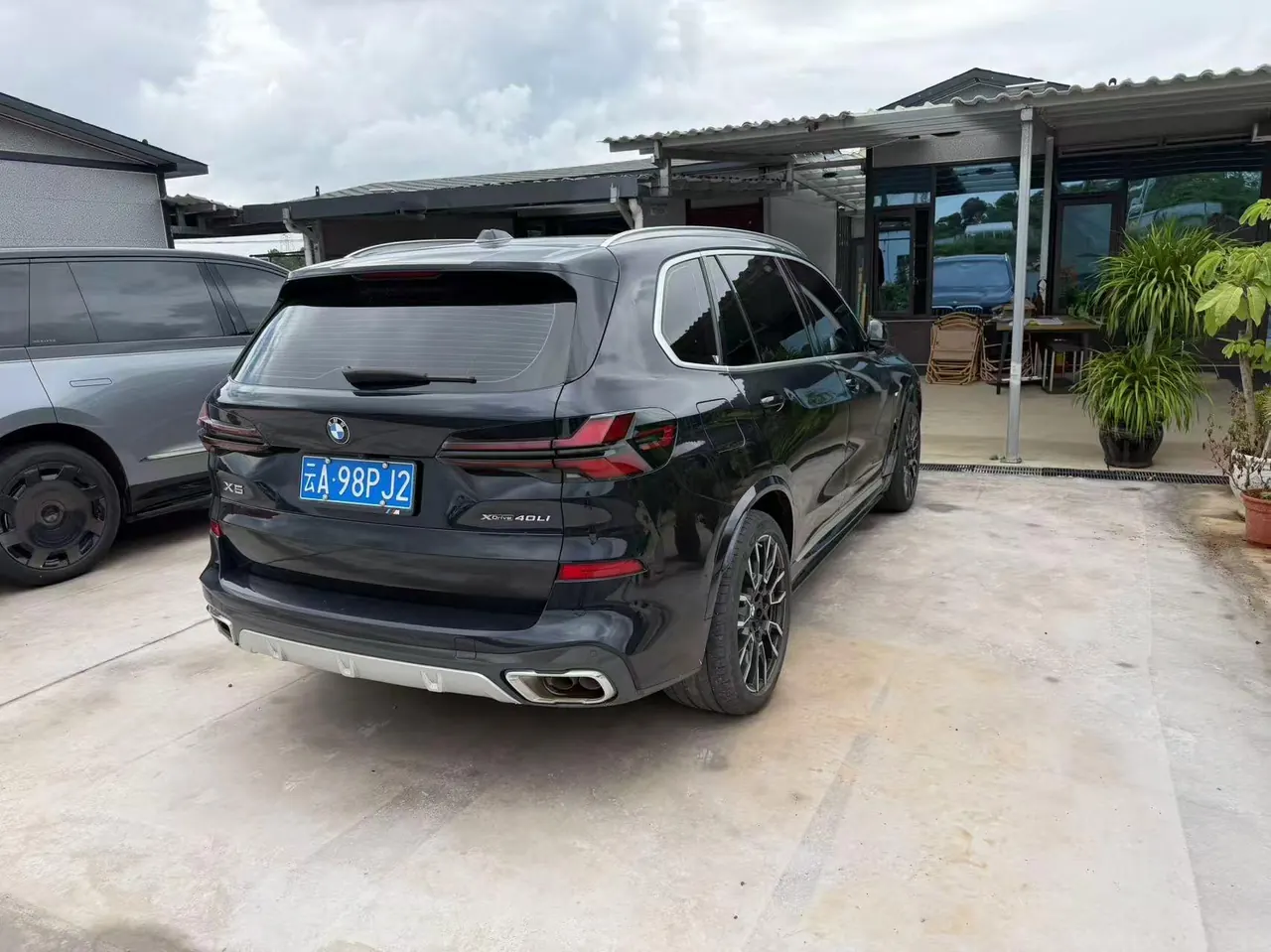 BMW 2023 X5 xDrive40Li 48V 3.0T M sports suit automatic gear 4