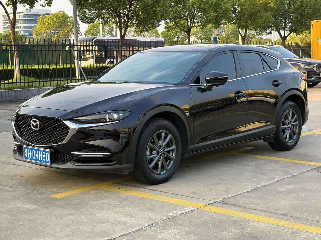 Open image lightbox: Mazda 2021 CX-4 100.00g Drive Blue Sky Vital Edition Automatic Gear