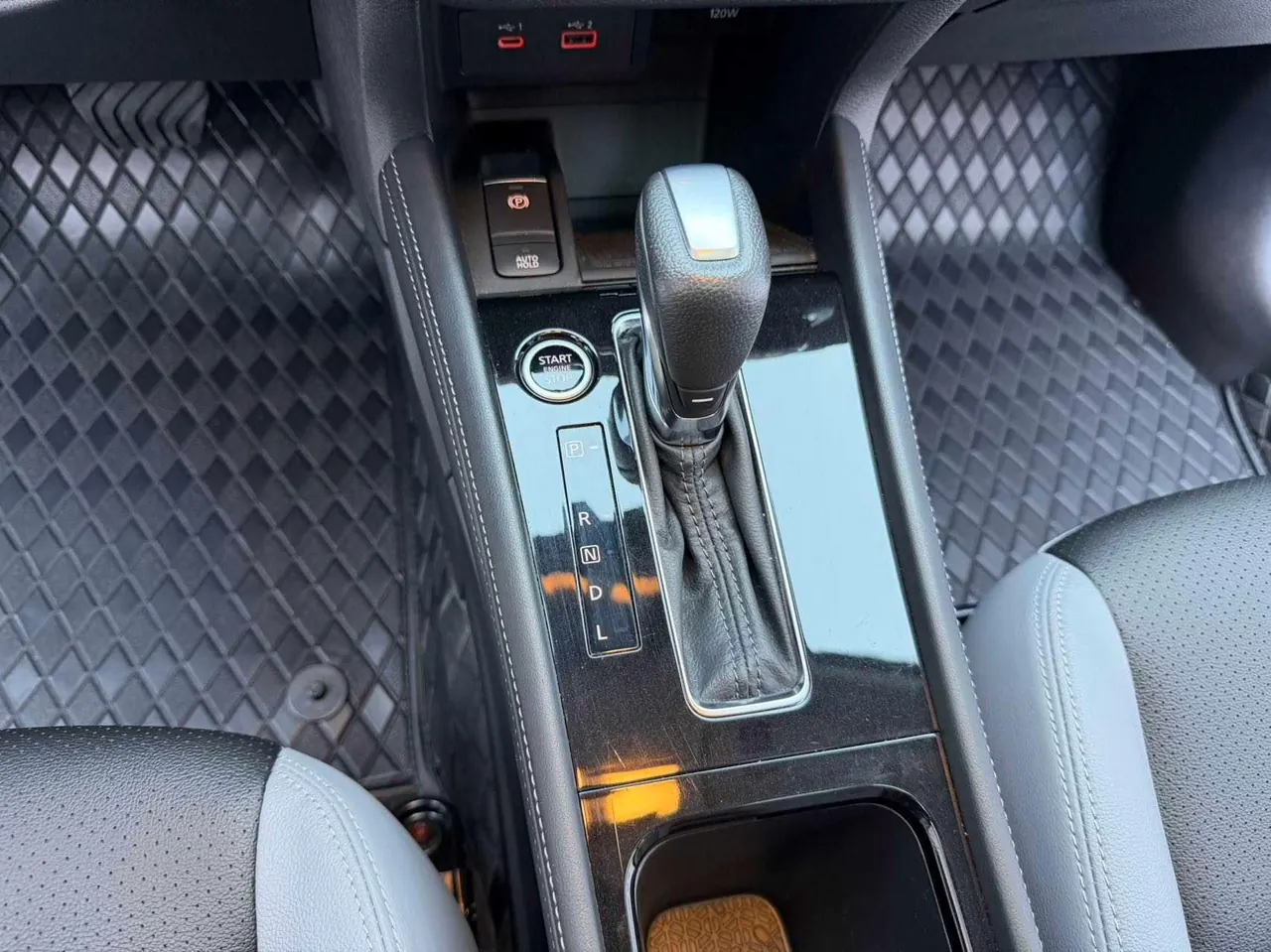 Nissan 2021 Jinke 1.5 Stepless XV Zhilian Deluxe Edition Automatic Gear 9