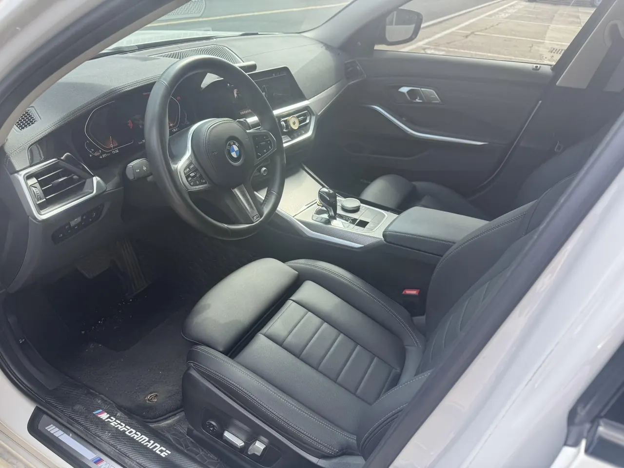 BMW 3 Series 2020 325i 2.0T M Sports Obsidian Night Kit (Changed) Automatic Gear 4