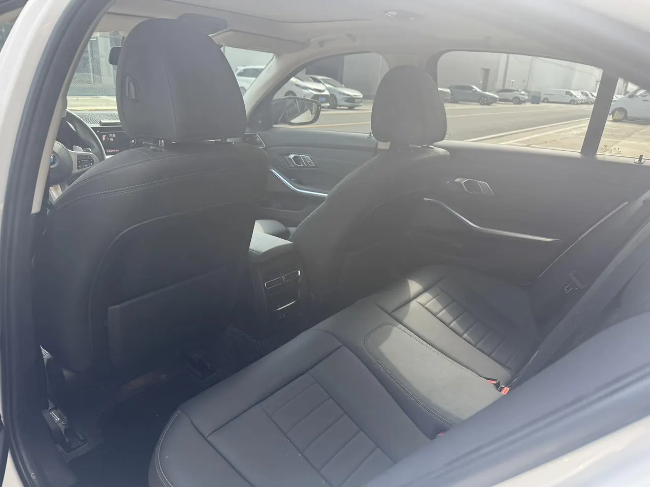 BMW 3 Series 2020 325i 2.0T M Sports Obsidian Night Kit (Changed) Automatic Gear 5