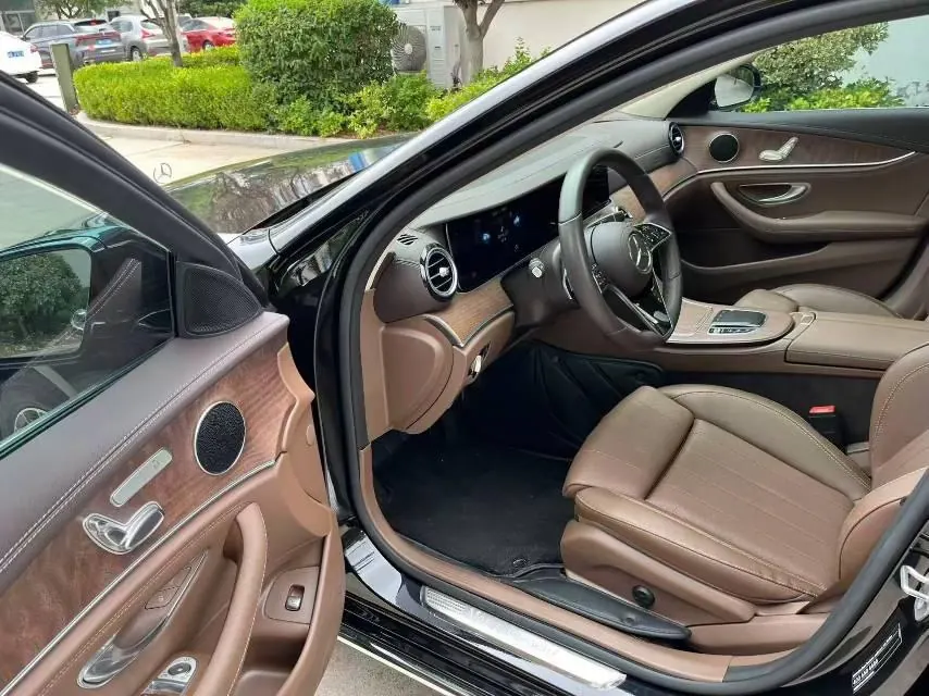 Mercedes Benz E Class 2021 E 260 L 2.0T (changed) automatic gear 4