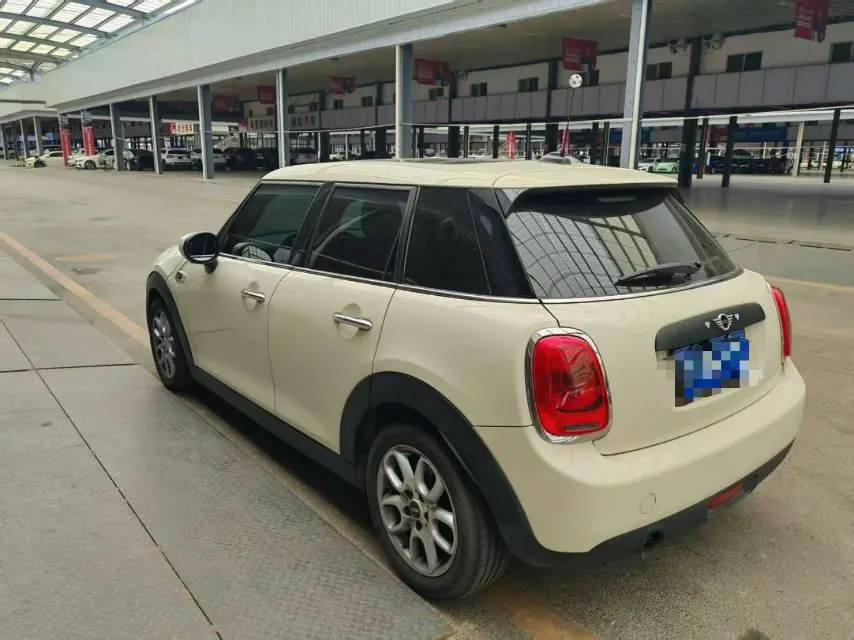 MINI Mini 5-Door (Imported) 2021 Mini One 1.5T Automatic Gear 7