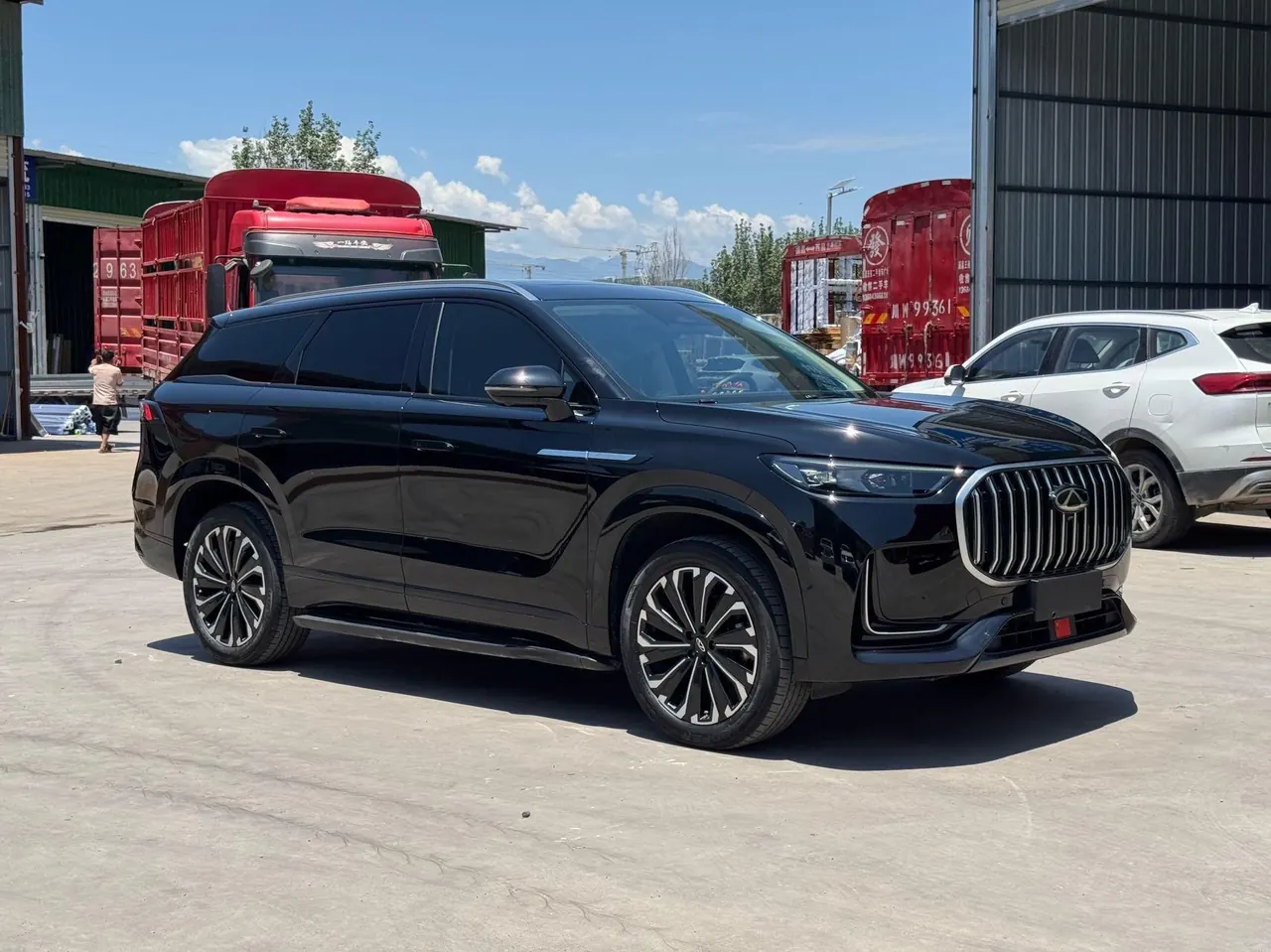 Chery 2023 Ruihu 9 2.0T 400T 4-wheel drive to 7-seat automatic gear 2