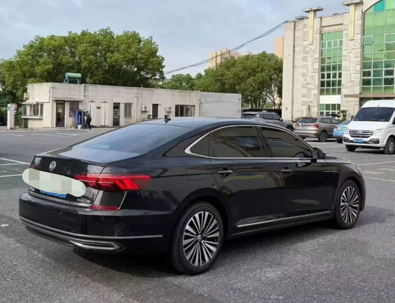 Volkswagen 2020 Passat 2.0TSI 330TSI Deluxe Edition Automatic 5