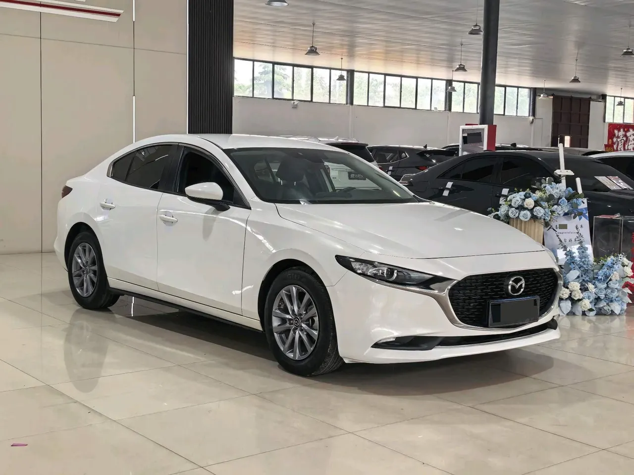 Mazda 3 Angkesaila 2021 Mazda 3 Angkesaila-sedan 2.0 quality automatic transmission 3
