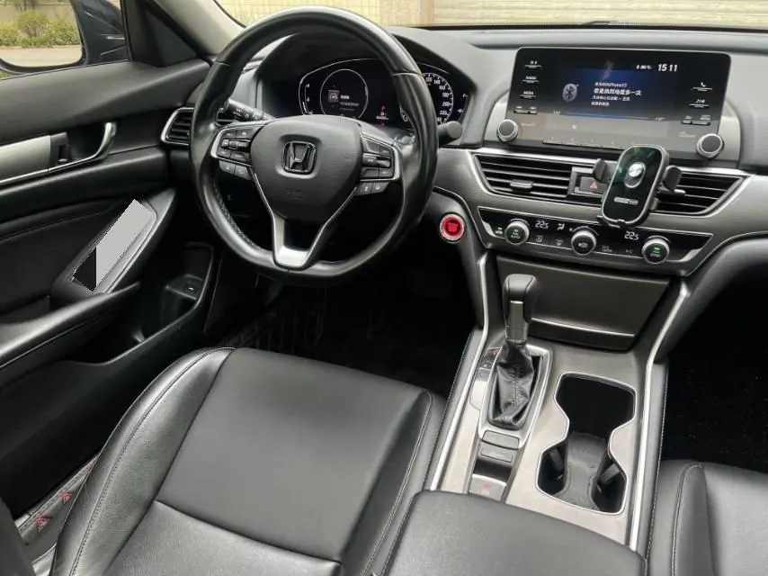 Honda 2021 10th Generation Accord 1.5T Stepless 260TURBO Luxury Star Limited Edition Automatic Gear 6