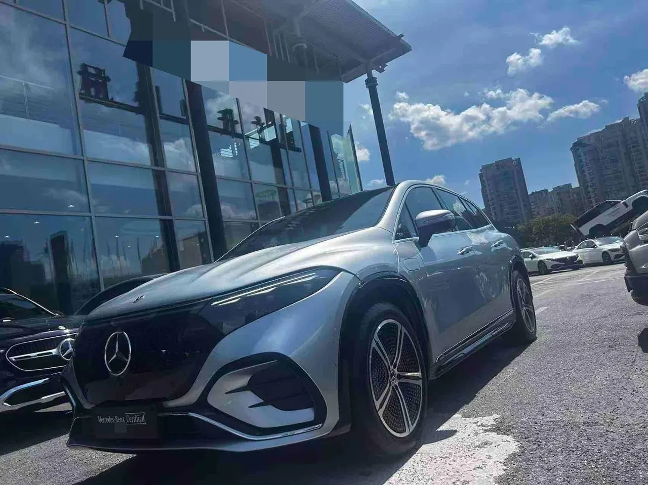 Открыть галерею: Mercedes Benz EQS SUV (Imported) 2023 EQS SUV 450 Automatic
