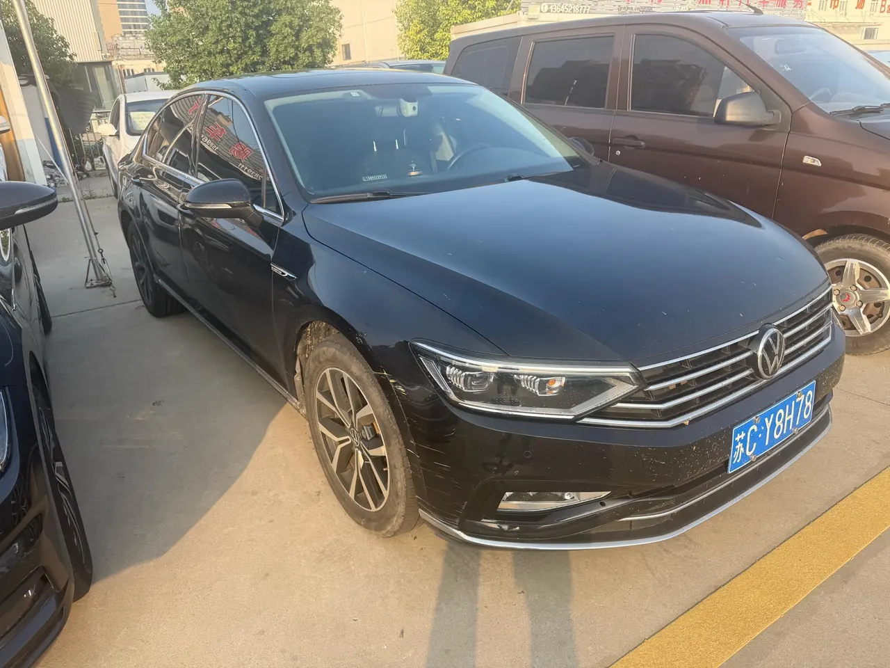 Volkswagen 2020 Magotan 2.0TSI 330TSI luxury automatic transmission 2
