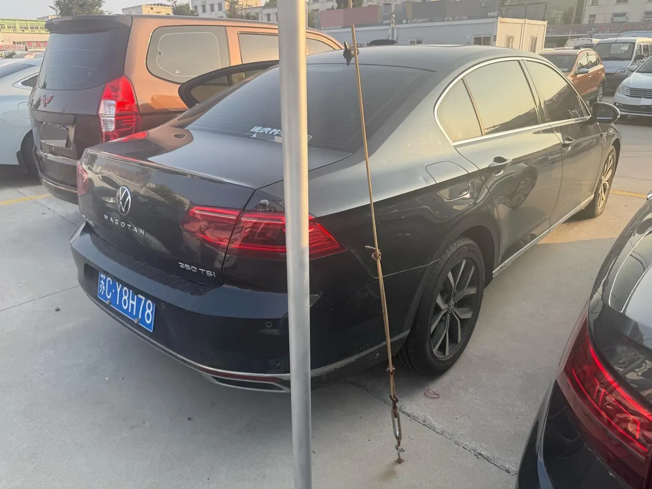 Volkswagen 2020 Magotan 2.0TSI 330TSI luxury automatic transmission 5