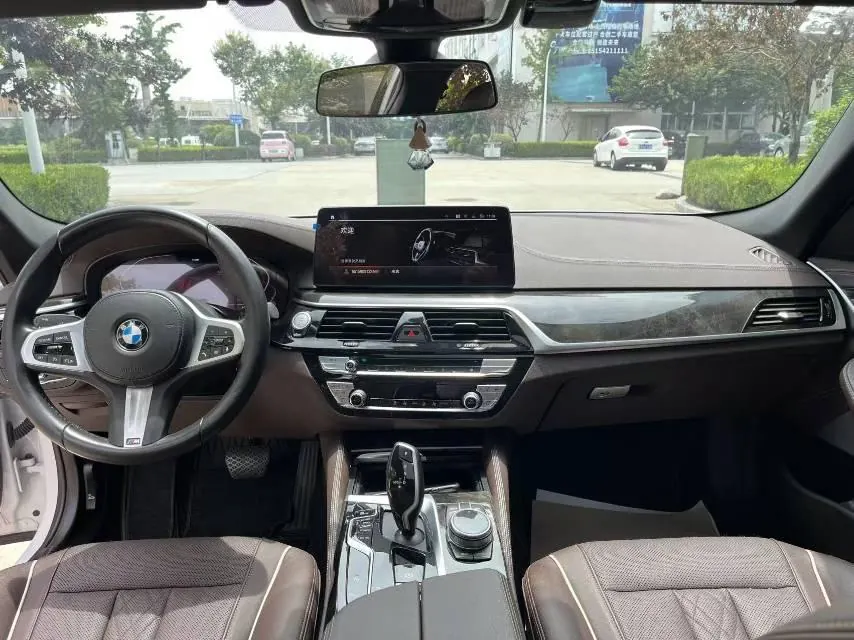 BMW 5 Series 2021 525Li 2.0T M Sports Suit Automatic Gear 3