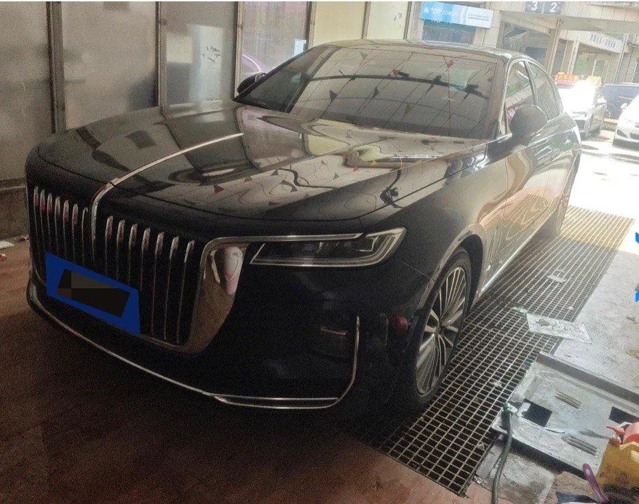 HongQi 2020 H9 48V 2.0T Zhilian Flag Edition Automatic Gear - View 1