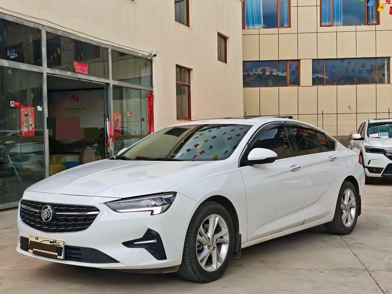 Buick 2020 Regal 1.5T 552T Elite Automatic Gear - View 1