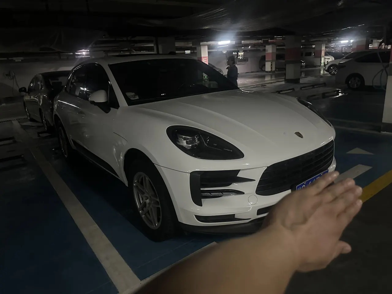 Porsche Macan (Imported) 2020 Macan 2.0T Automatic Gear 5