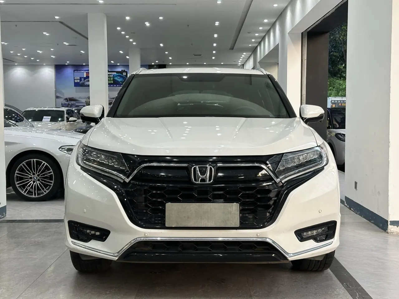 Honda 2020 UR-V 2.0T 370TURBO two-drive elegant version of automatic gear 2