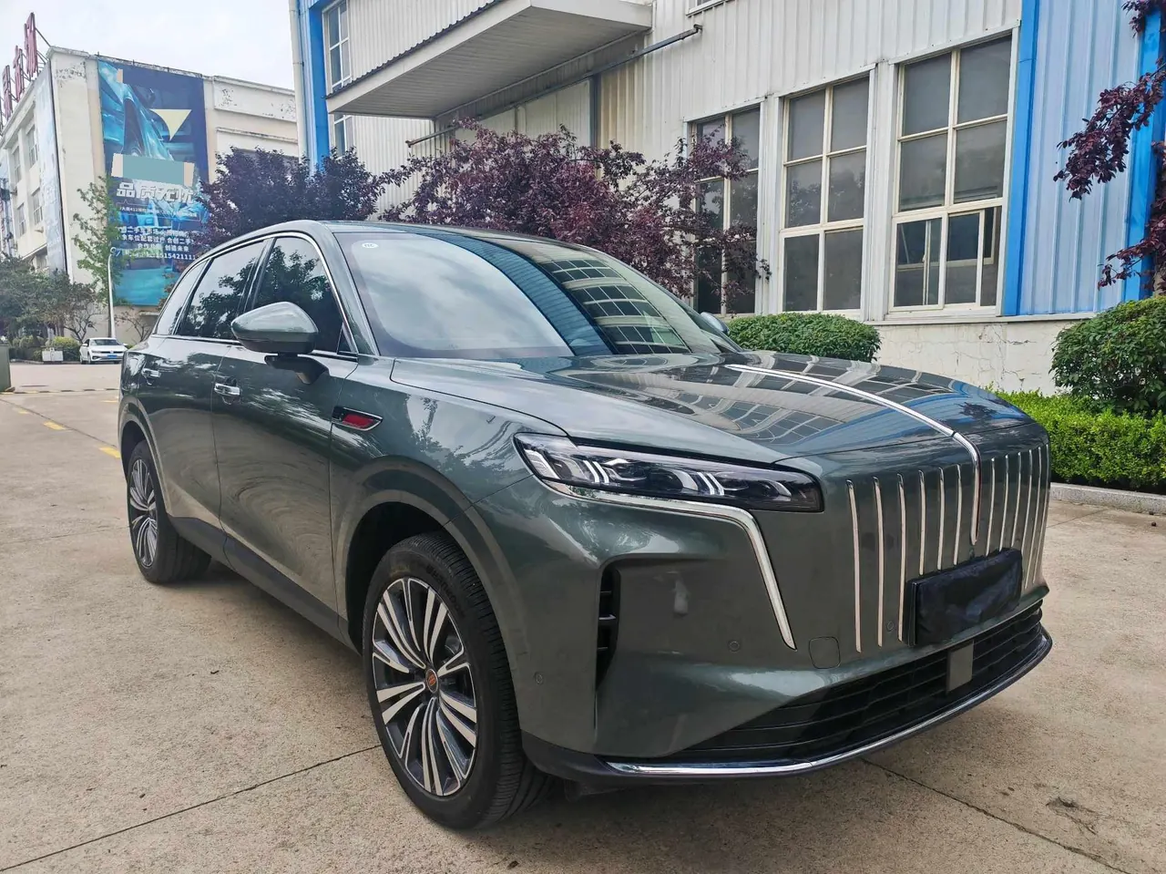 HongQi 2026 HS6 PHEV 1.5T 240 Smart Hybrid Automatic Gear 3