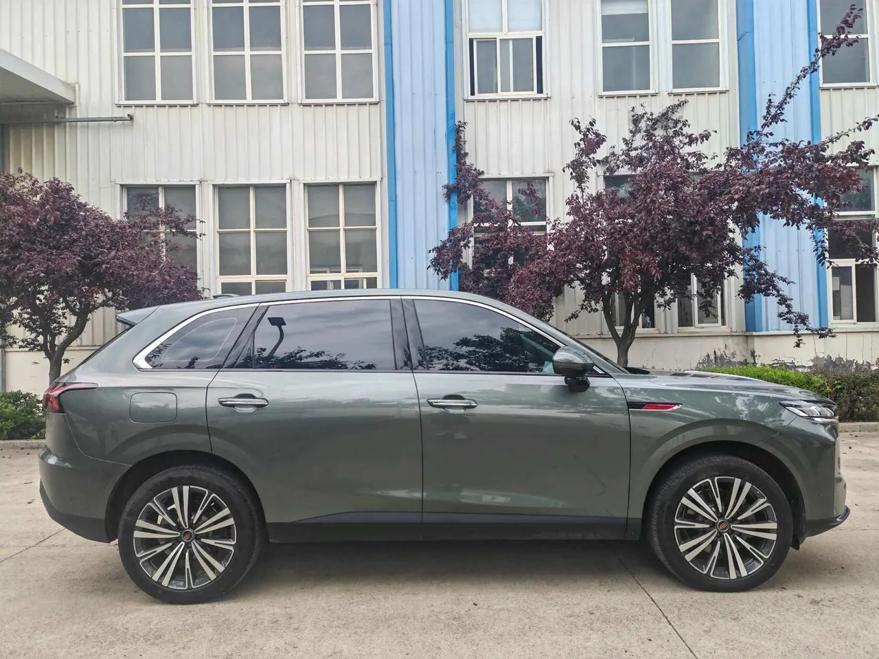 HongQi 2026 HS6 PHEV 1.5T 240 Smart Hybrid Automatic Gear 4