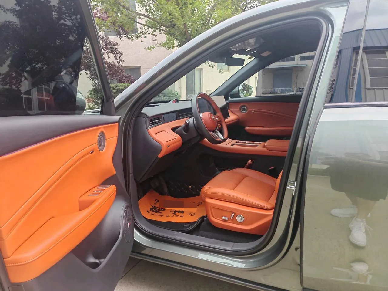 HongQi 2026 HS6 PHEV 1.5T 240 Smart Hybrid Automatic Gear 8