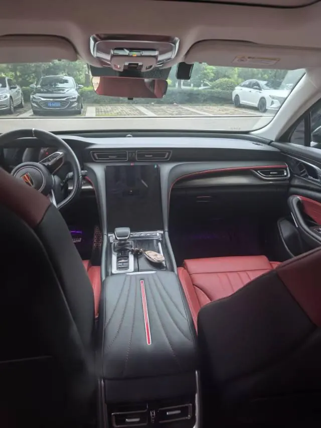 HongQi 2025 H6 2.0T to the United States version of automatic gear 5