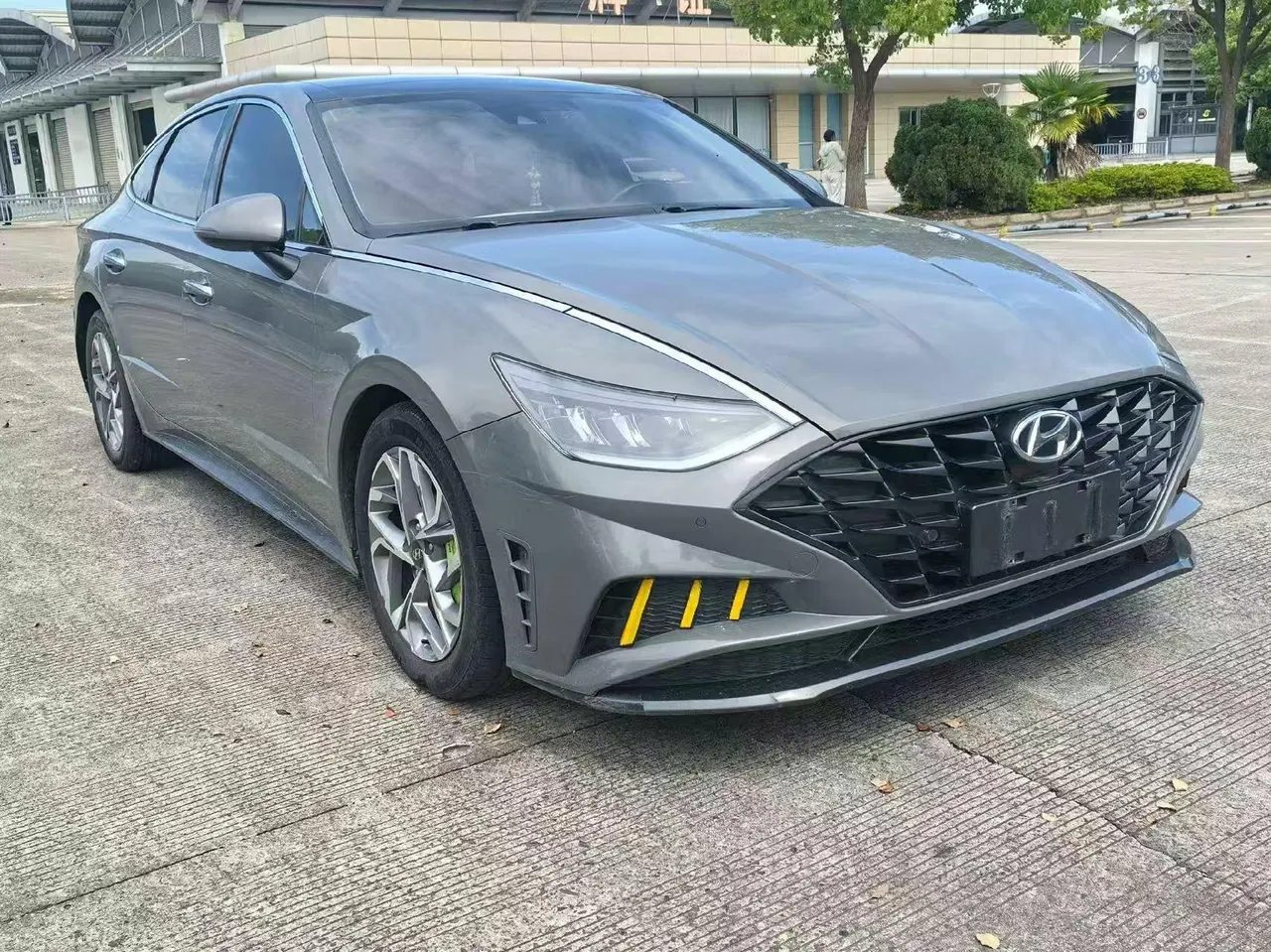 Hyundai 2020 10th Generation Sonata 1.5TGDi 270TGDi GLS Elite Edition Automatic Gear 4