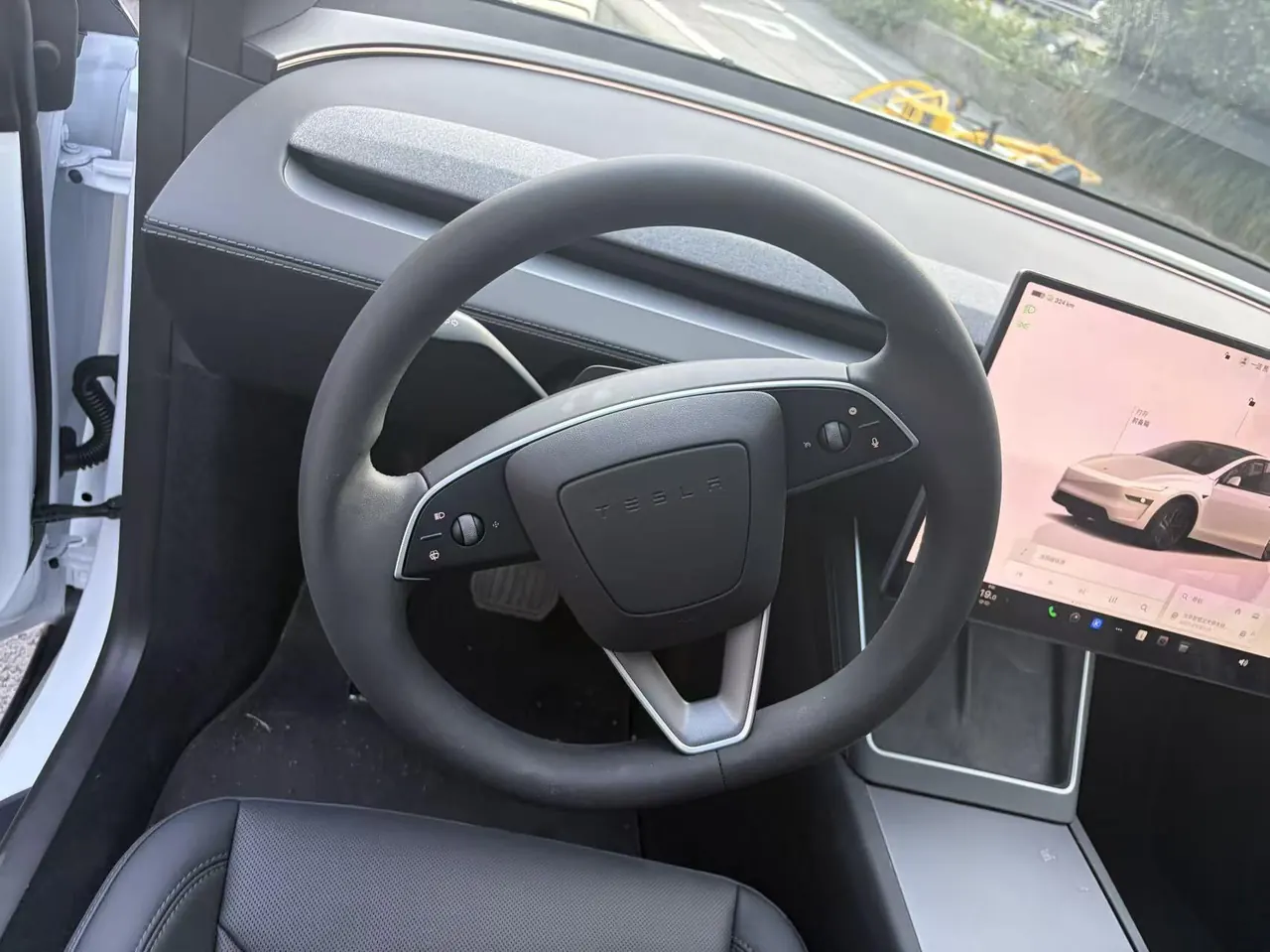 Tesla 2026 Model Y Rear-Wheel-Drive Automatic 4