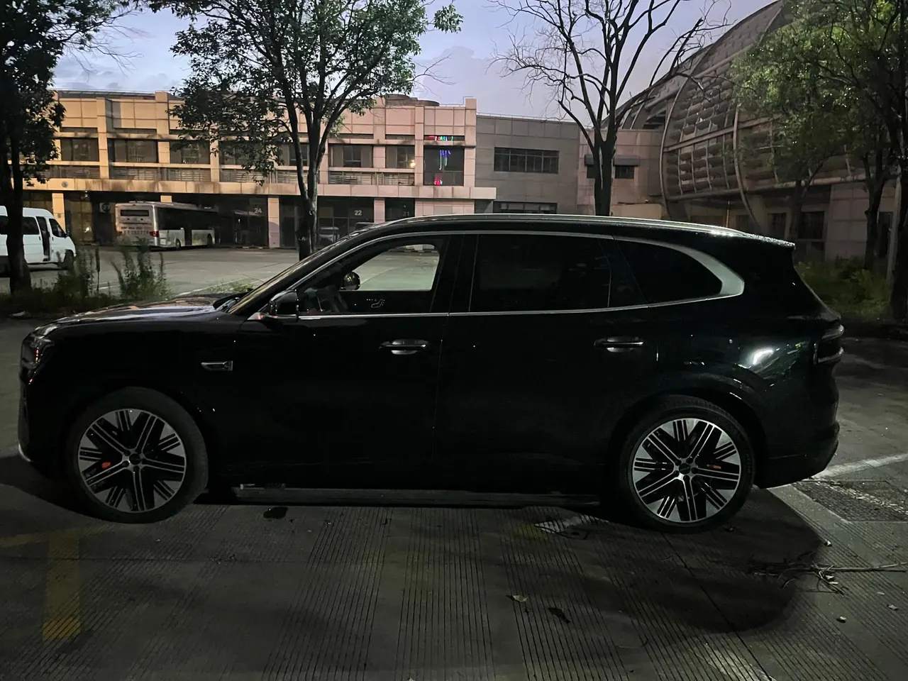 Zeekr 2026 Zeekr 8X 2.0T Ultra Edition 70kWh Automatic 4