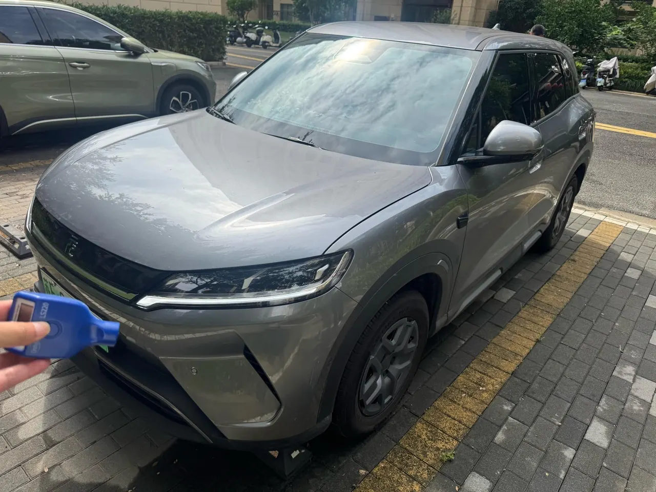 BYD 2024 Yuan UP 301KM Leading Automatic Gear - View 1