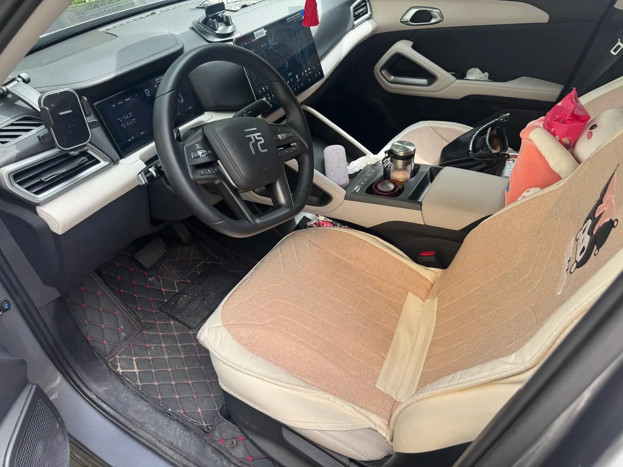 BYD 2024 Yuan UP 301KM Leading Automatic Gear 2