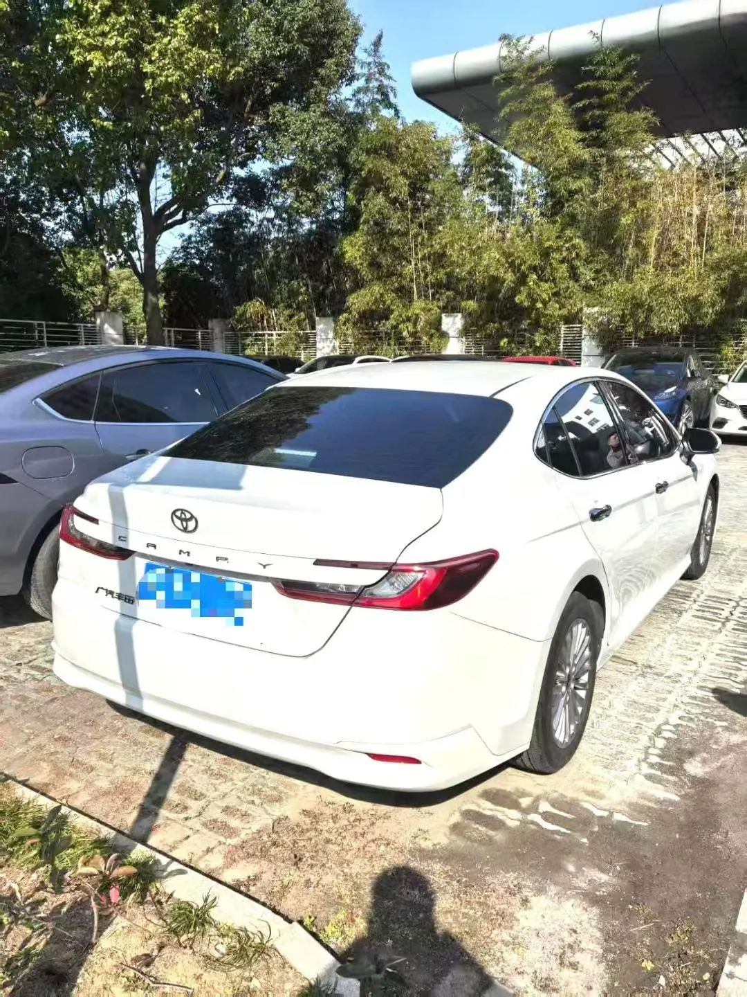 Toyota 2024 Camry Dual Engine 2.0HGVP Stepless Deluxe Automatic Gear 3