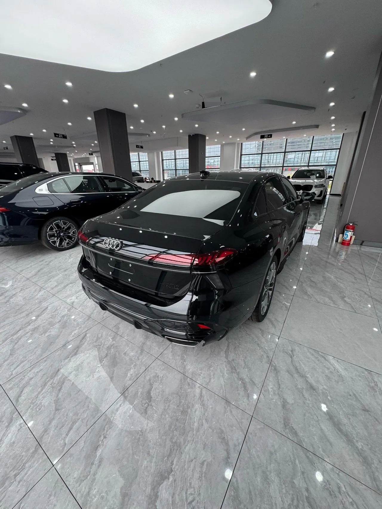 Audi 2026 A6L 2.0T Quattro Enjoy Dynamic Automatic 4