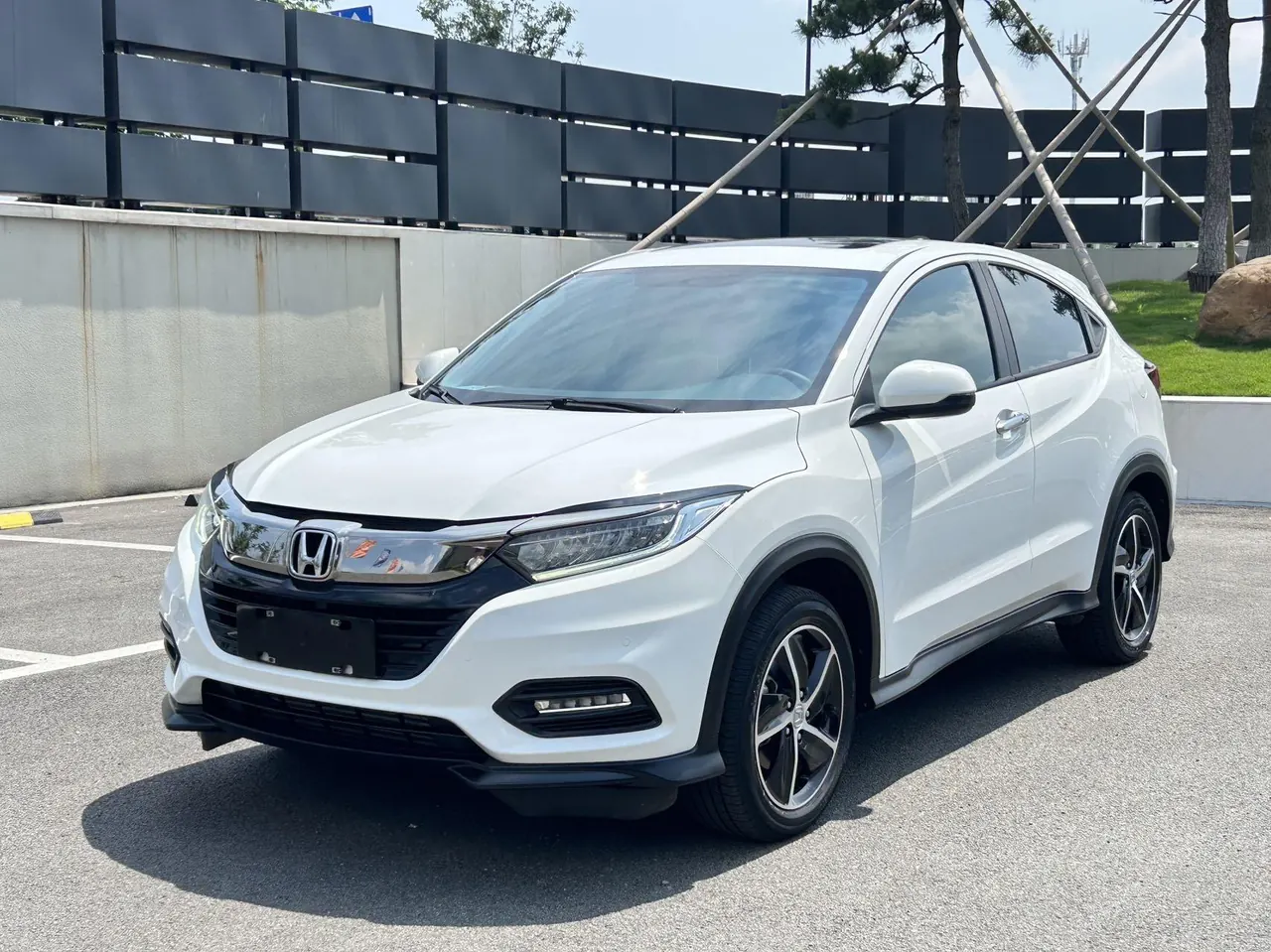 Открыть галерею: Honda 2020 Binzhi 1.5T Stepless 220TURBO Deluxe Automatic Gear