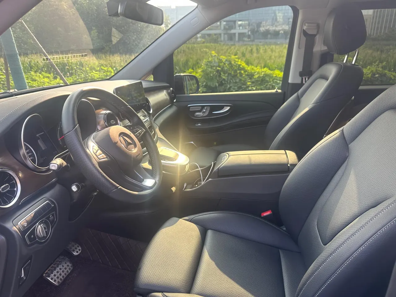Mercedes Benz V 2022V 260 2.0T Premium Edition Automatic Gear 6