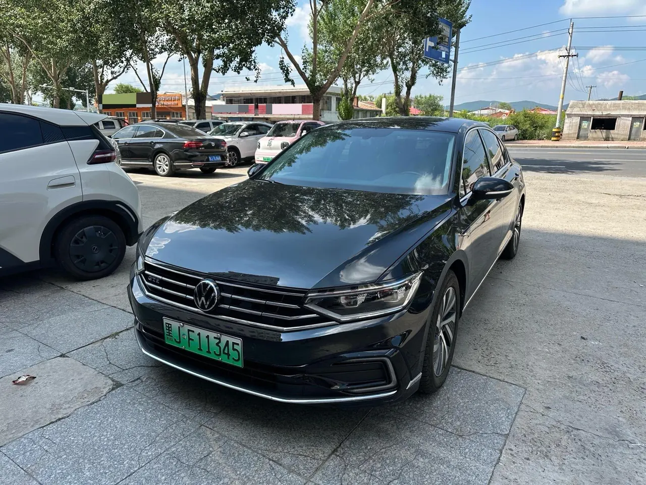 Открыть галерею: Volkswagen Magotan New Energy 2020 Magotan GTE 1.4T Luxury Automatic Gear