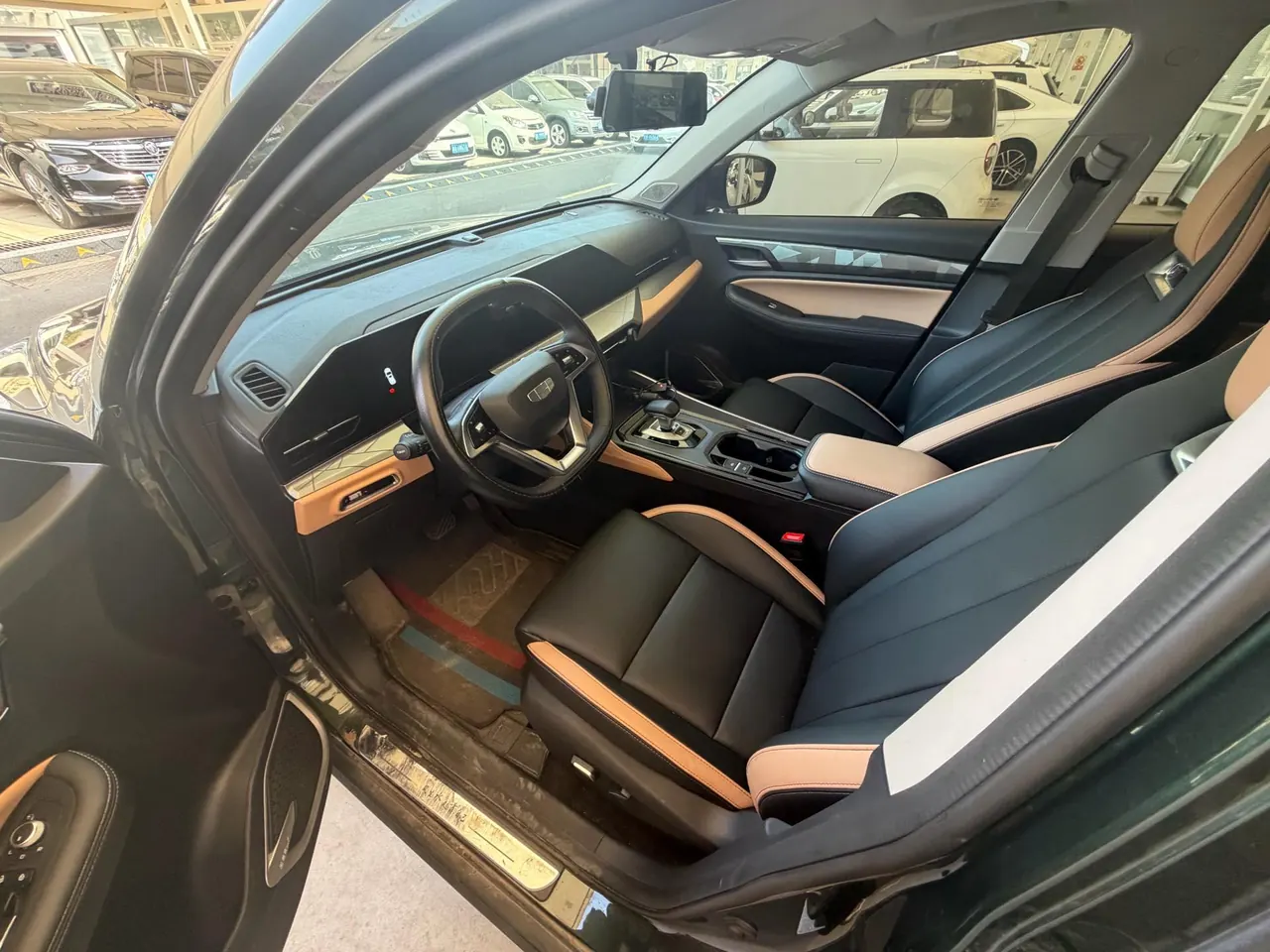 Geely 2024 Hao Yue PRO 1.5T Vertical and Horizontal Automatic Gear 5