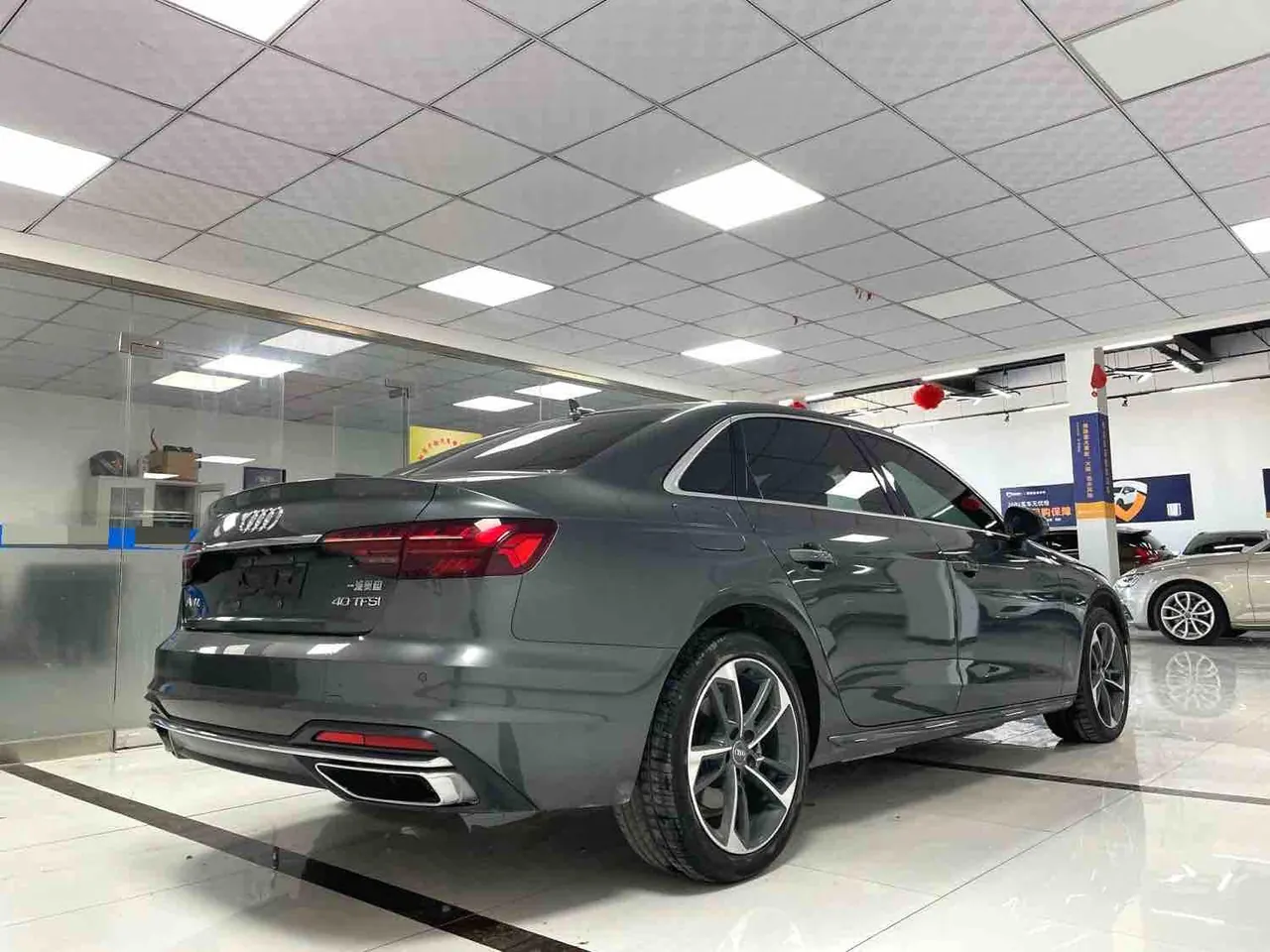 Audi 2020 A4L 2.0TFSI 40TFSI Fashion Elegant Automatic 5