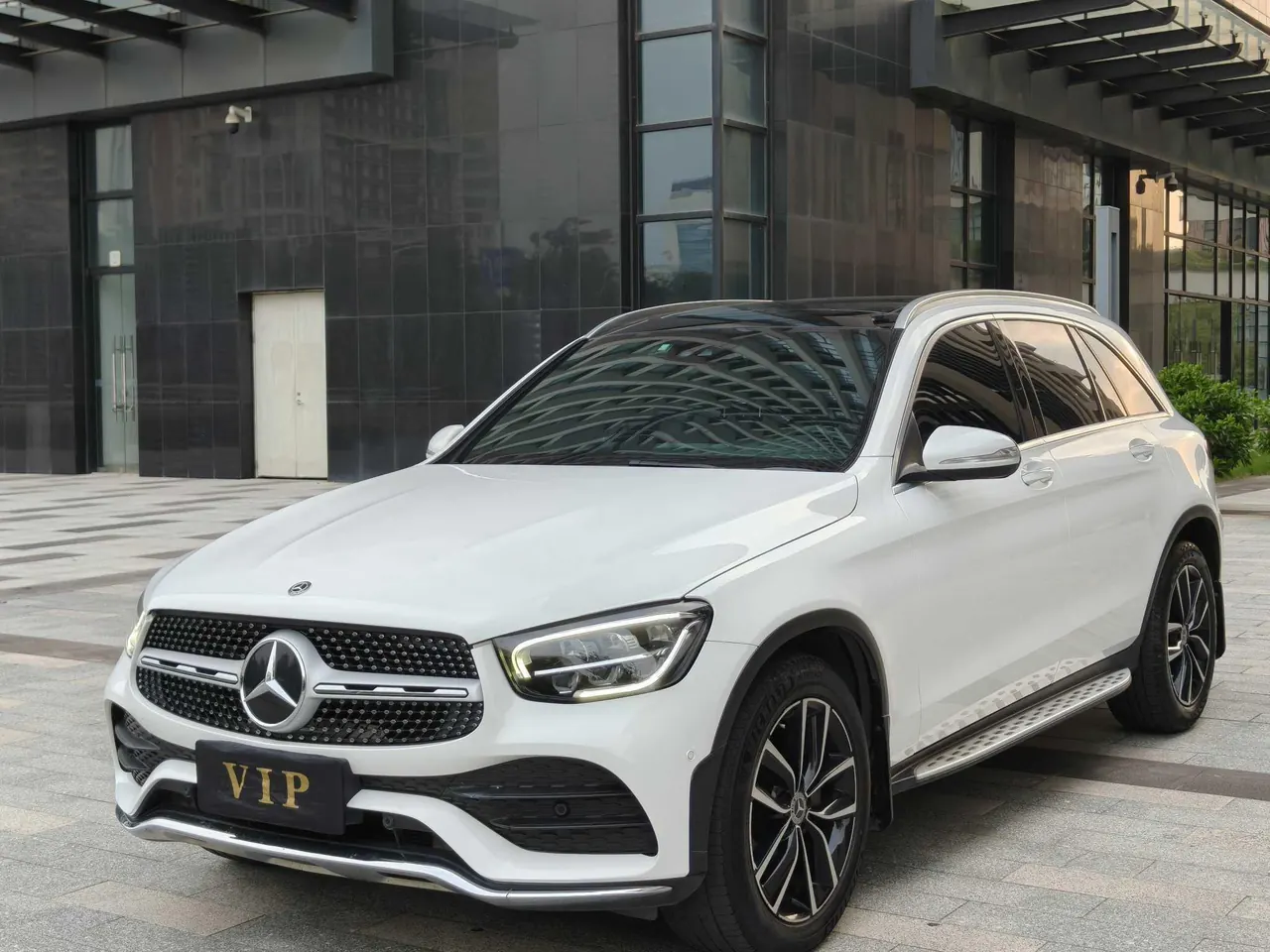 Mercedes Benz 2020 GLC 300 L 4MATIC 2.0T Luxury (Modified) Automatic Gear - View 1