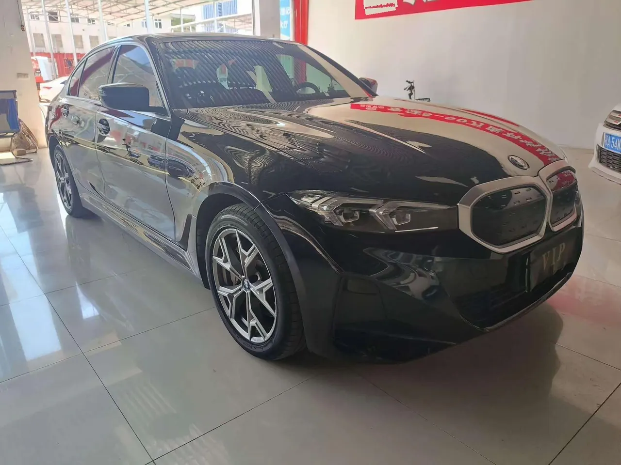 BMW 2022 i3 eDrive 35L automatic gear 2